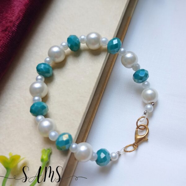 Pearl and Beads Bracelets FOr Girls and Womens TL-2672-006